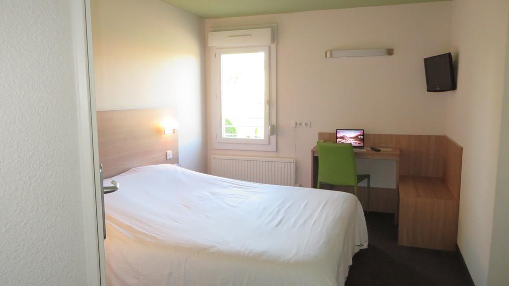 Brit Hotel Rouen Sud Val De Reuil Val-de-Reuil Rum bild